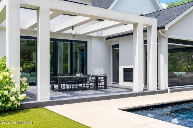 Building Photo - 14201 Reserves Cove Dr