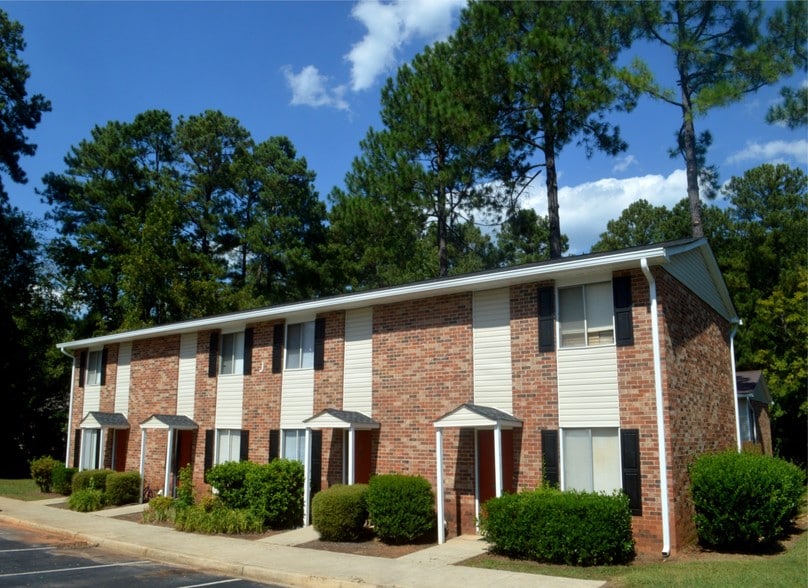 Amber Chase 751 E Northside Dr Greenwood SC 29649 Apartment Finder