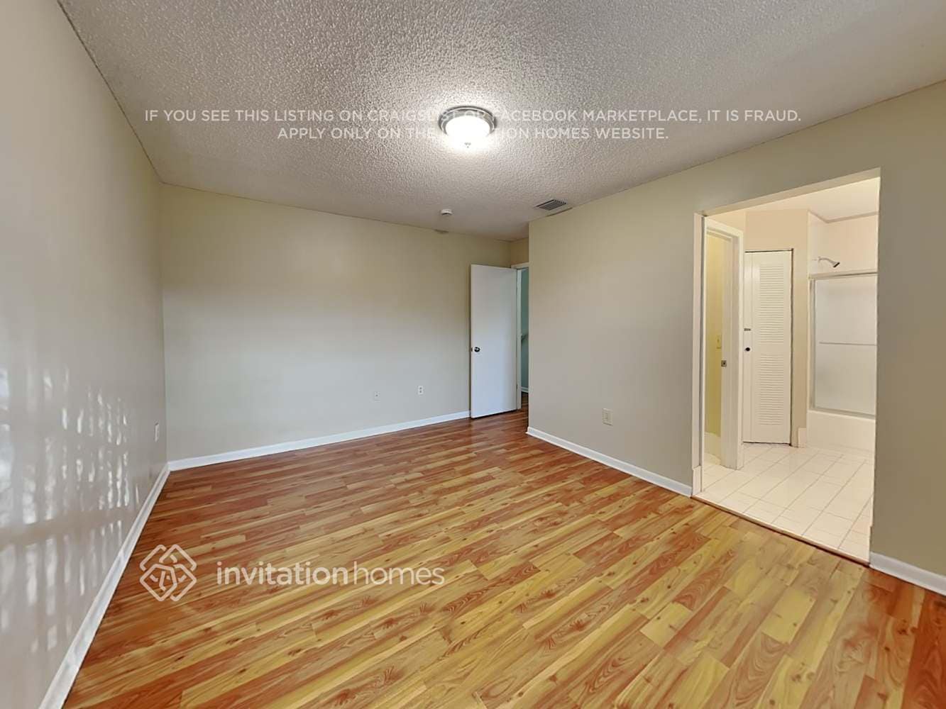 Building Photo - 14075 Langley Pl