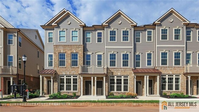 Primary Photo - 95 Robeson St