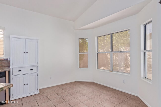 Building Photo - 4354 E Campo Bello Dr