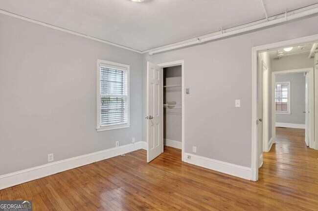 Building Photo - 2728 Winburn Terrace