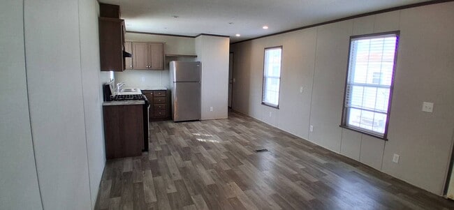 Building Photo - 1191 W Michelle Way