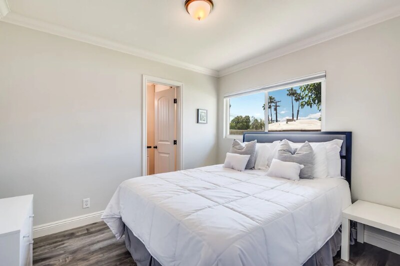 Building Photo - 3760 Cll San Antonio