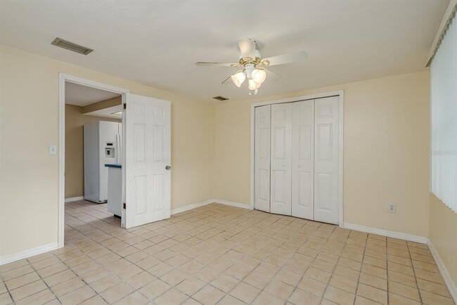 Building Photo - 3511 Calera Dr