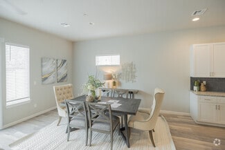 Building Photo - 3402 Redbud Ln