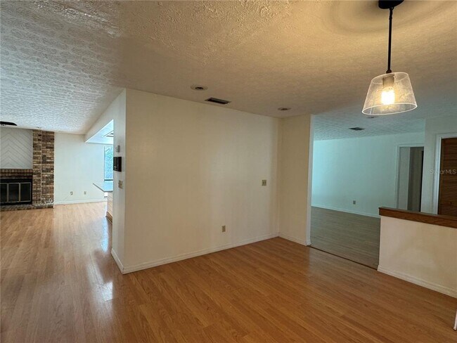 Building Photo - 3818 Hanover Hill Dr
