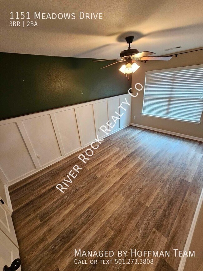 Building Photo - 1151 Meadows Dr