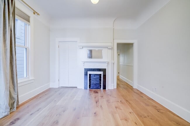 Building Photo - 1106A Shotwell St