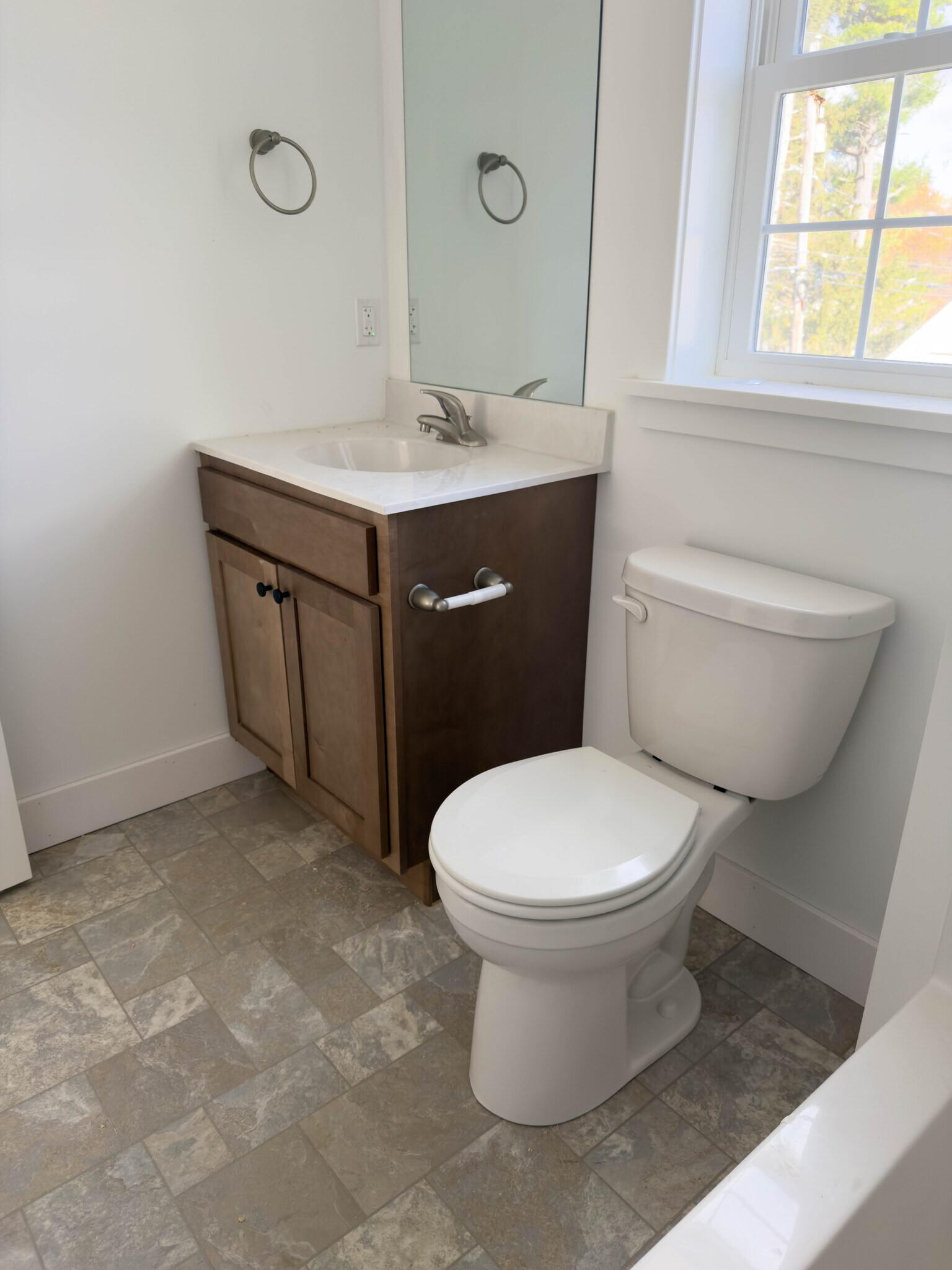 Building Photo - 108 Meadows Bnd