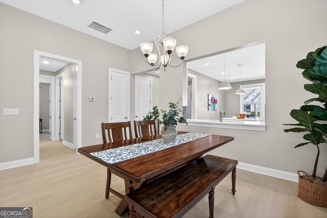 Building Photo - 133 Iron Oak Dr