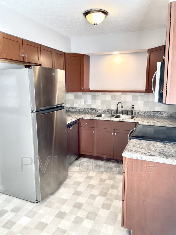 Building Photo - 4407 Landside Dr