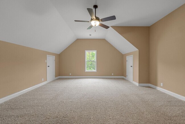 Building Photo - Pet Friendly in Sango!