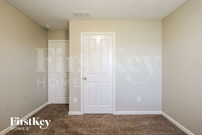 Building Photo - 10452 Hunters Crossing Blvd