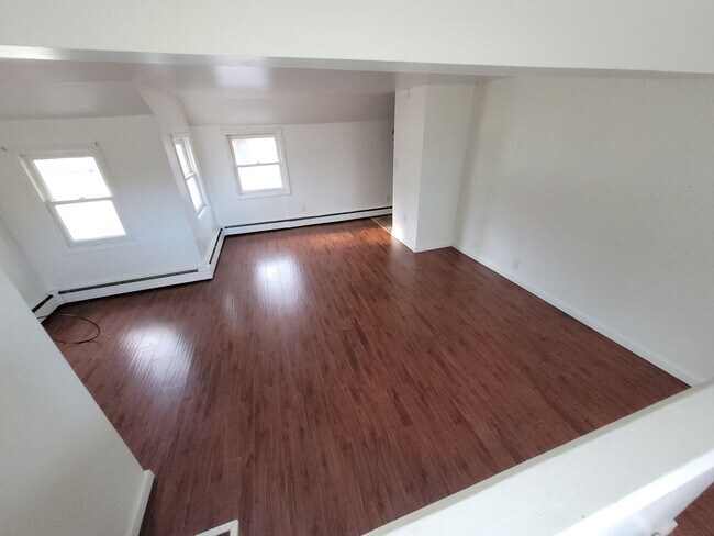 Building Photo - 776 NY-284