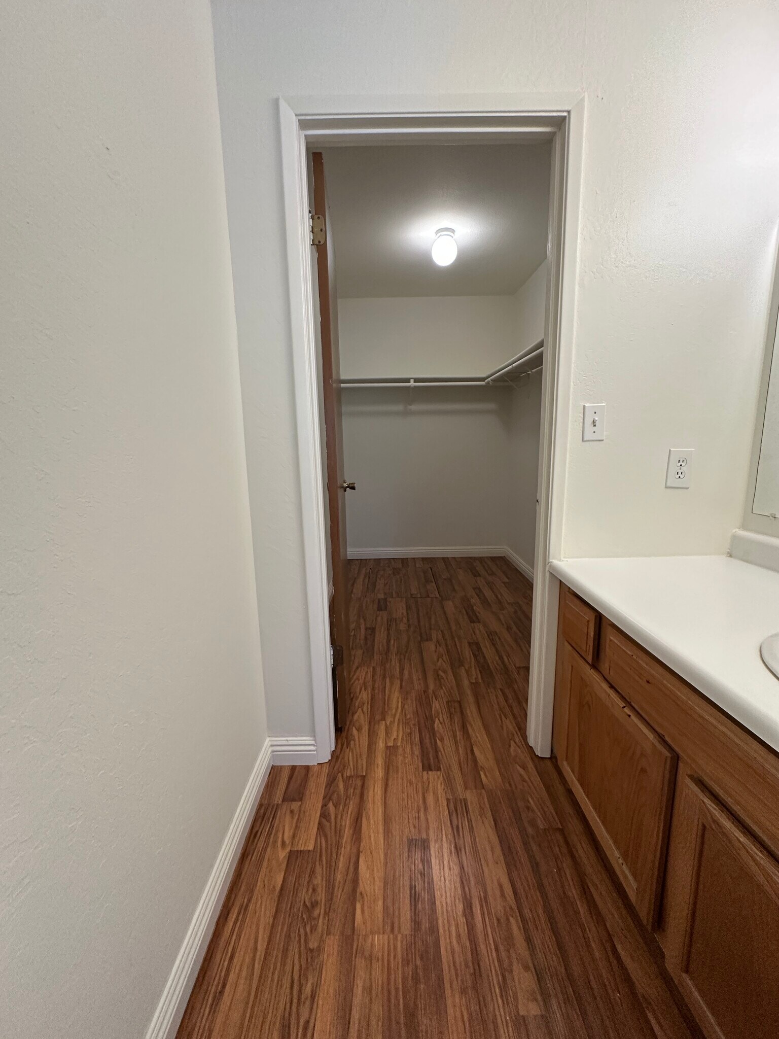 Walk-in Closet - 5460 Concord Blvd