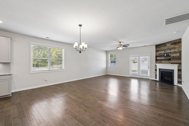 Building Photo - 6430 Hickory Bell Dr