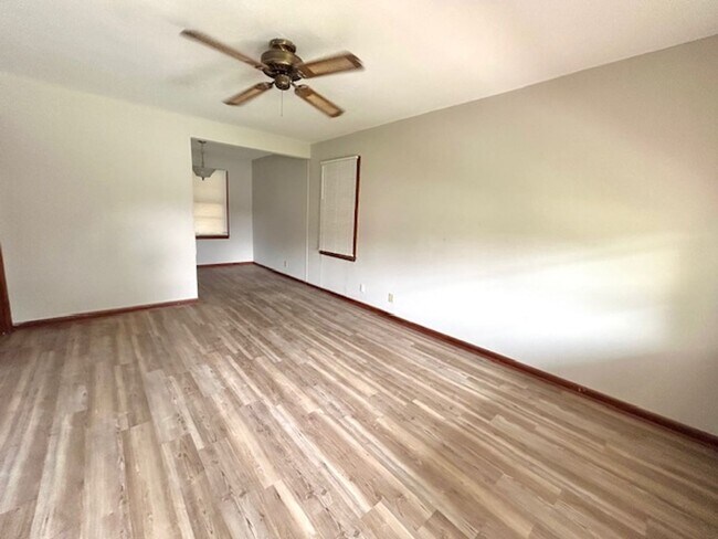Building Photo - Charming 3-Bedroom Home in Huntsville