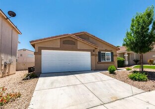 Building Photo - 8841 Spinning Wheel Ave