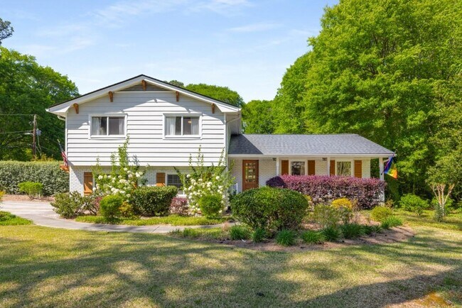 Building Photo - 4014 Foxglove Rd