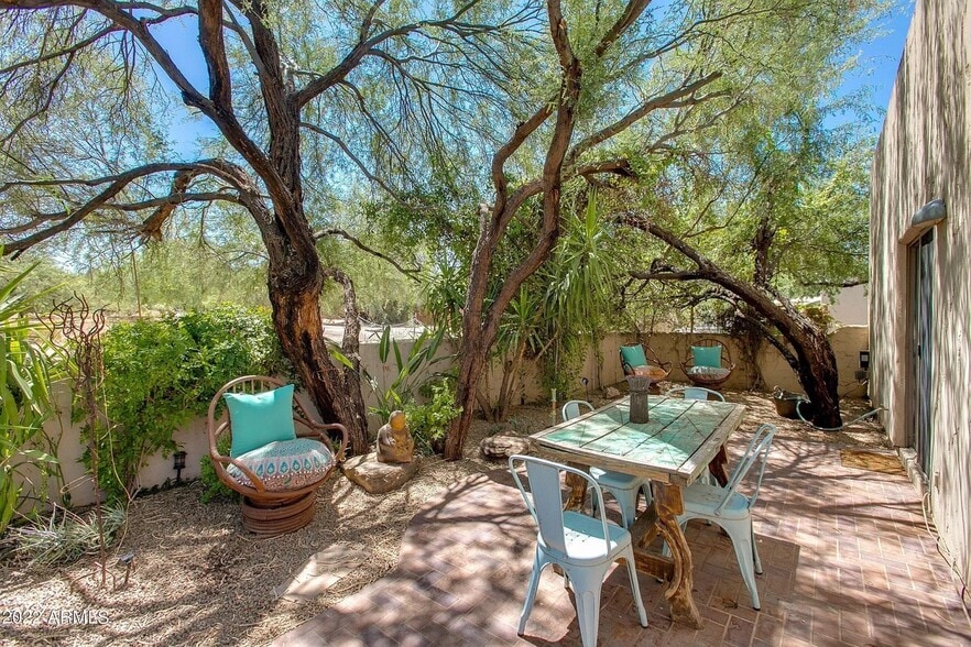 Building Photo - 39011 N Habitat Cir