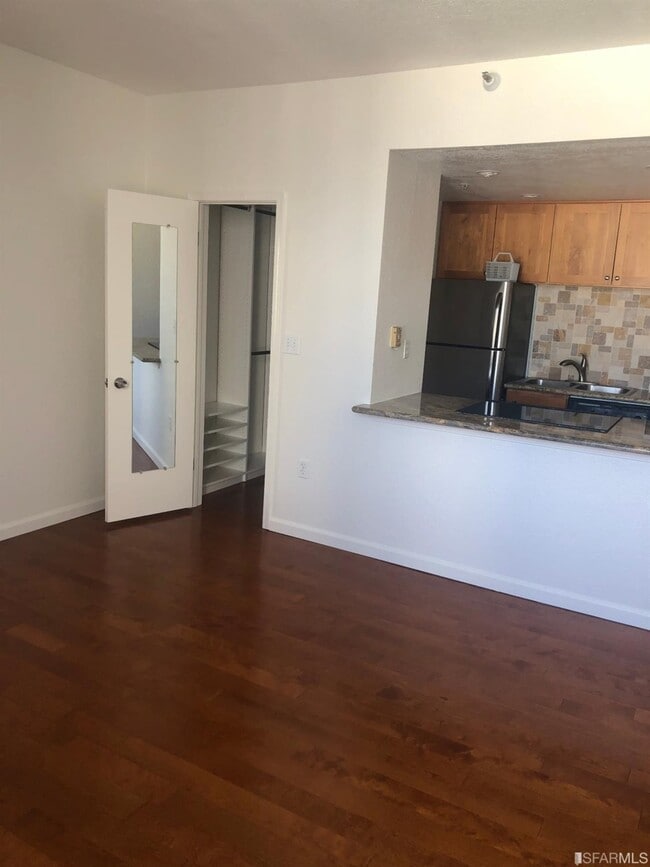 Building Photo - 201 Harrison St