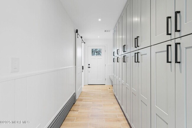 Building Photo - 458 Newtons Corner Rd