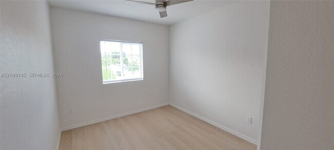 Building Photo - 3526 NW 29th Ct