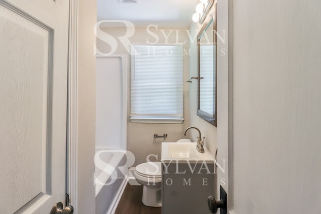 Building Photo - Proper Design. Smartly Priced. Ready for Move-In!