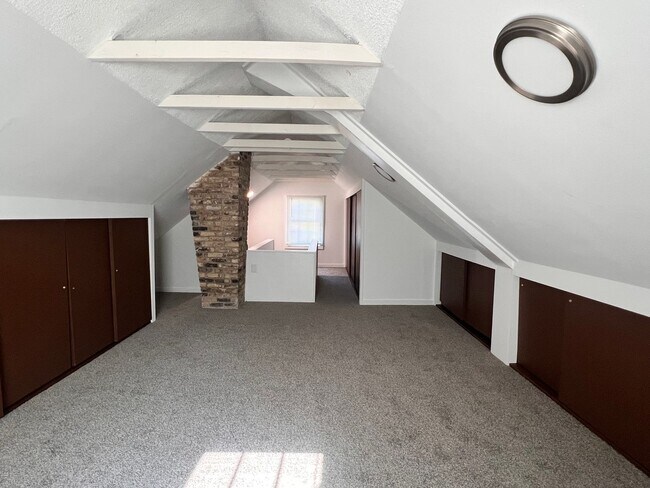 Building Photo - 4051 N 45th St