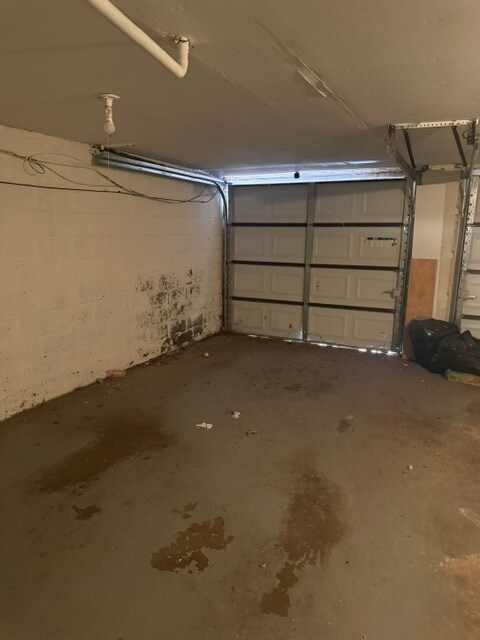 Building Photo - 6518 N Camac St