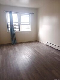 Building Photo - 84-03 Chapin Pkwy