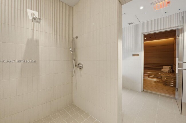 Building Photo - 175 SE 25th Rd