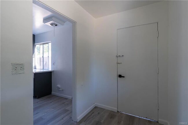 Building Photo - 17955 Cantara St