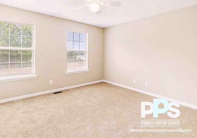 Building Photo - 350 WI Pkwy