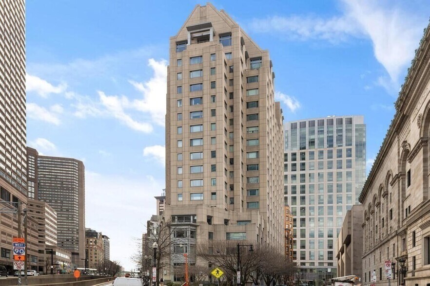 Primary Photo - 1 Huntington Ave