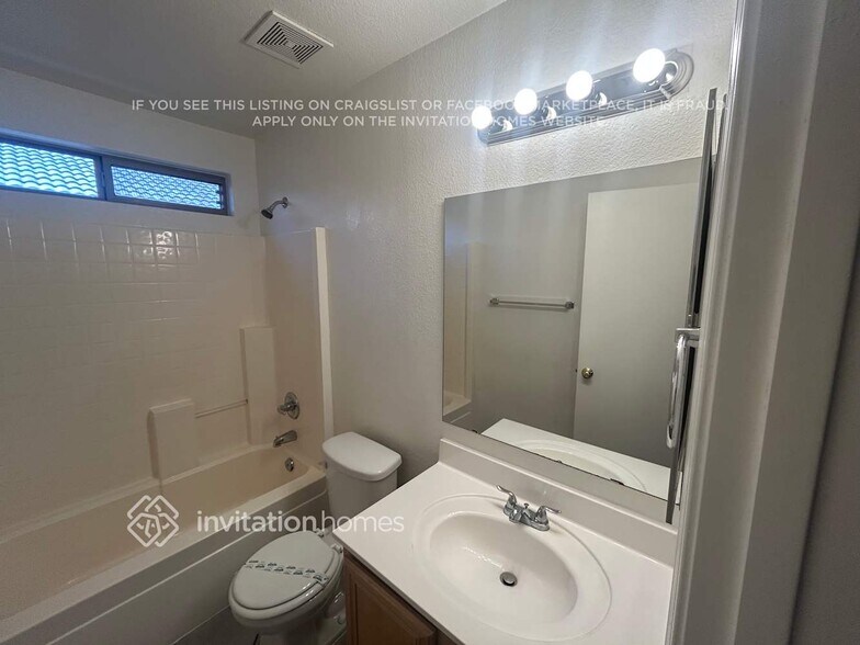 Building Photo - 9431 W Ironwood Dr