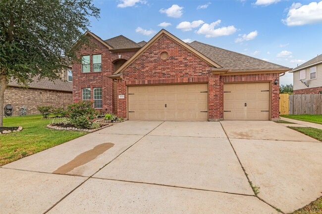 Primary Photo - 30715 Legends Ridge Dr