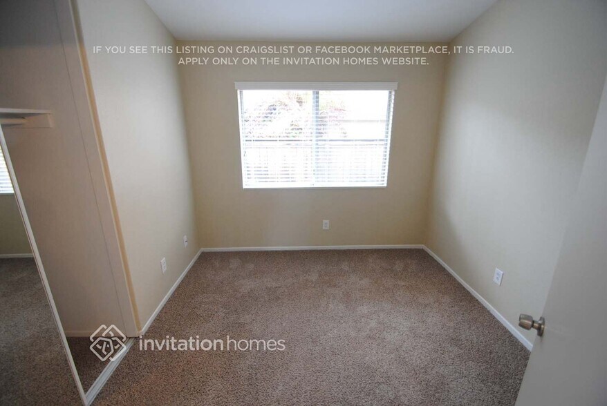 Building Photo - 40053 Adian Ct