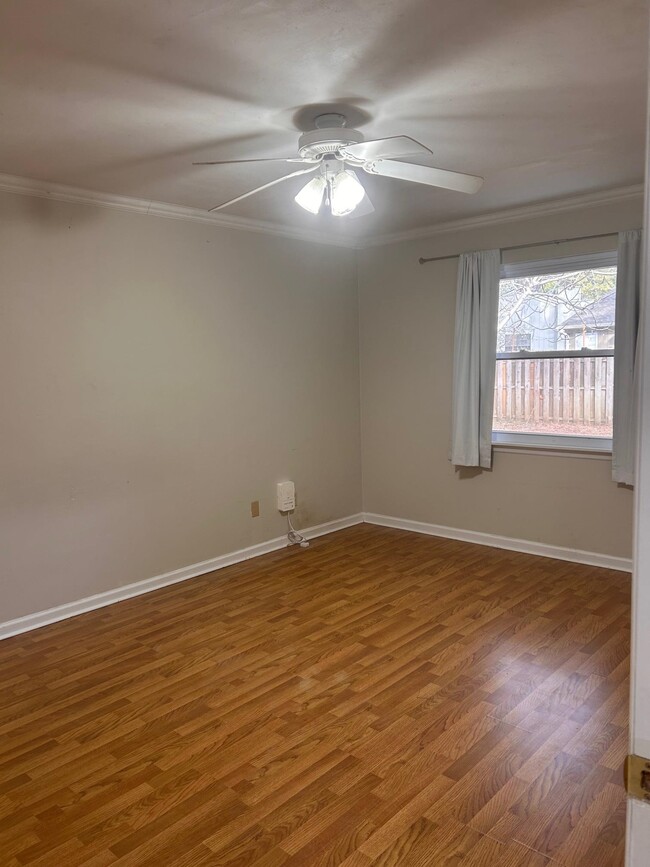 Building Photo - 1141 Brafforton Dr