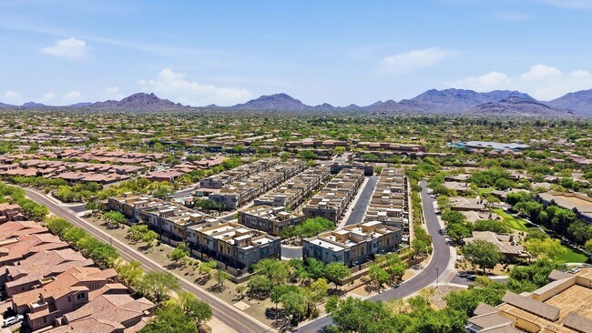 Building Photo - 7471 E Paraiso Dr