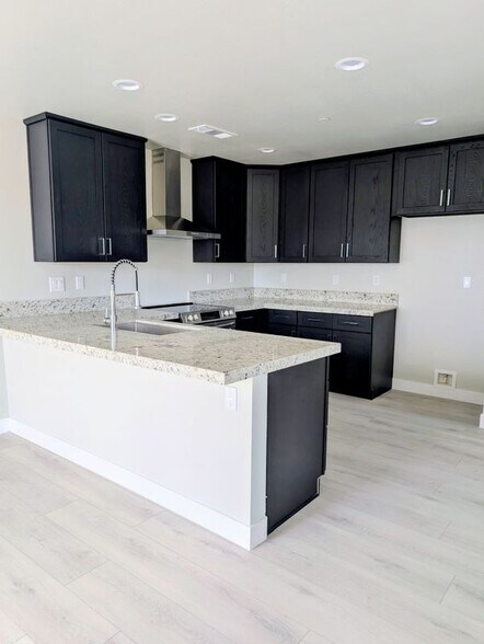 Building Photo - 66079 Cahuilla Ave