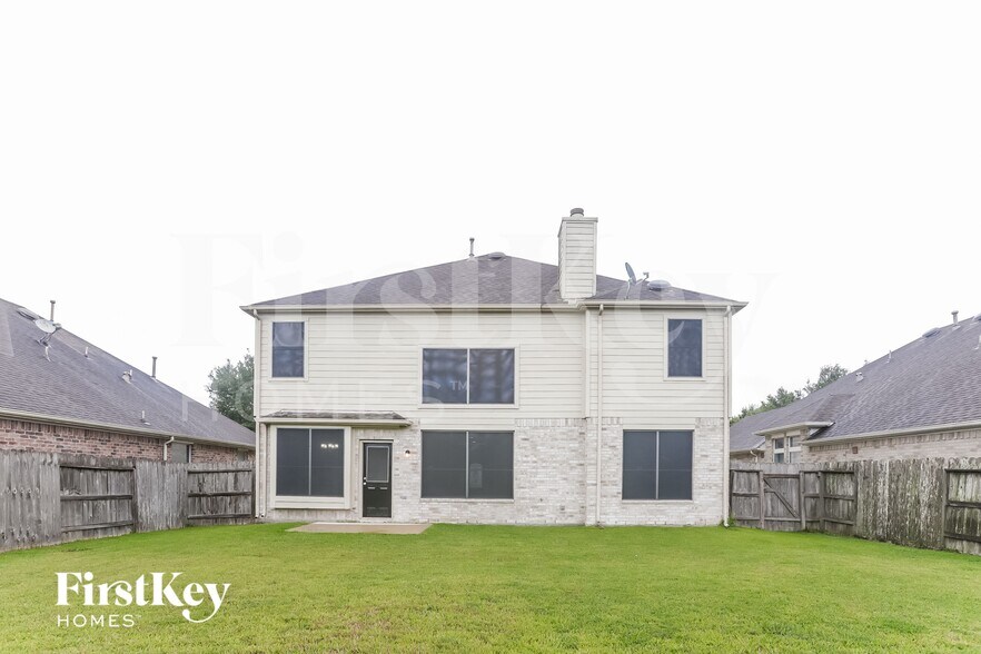 Building Photo - 5411 Baldwin Elm St