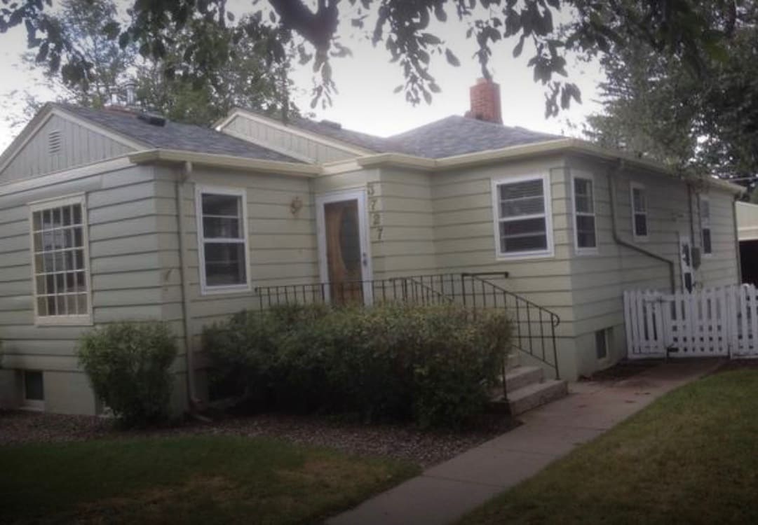 Building Photo - 3727 Dillon Ave
