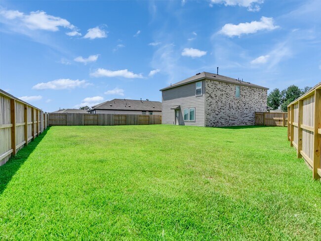 Building Photo - 921 Capracotta Dr