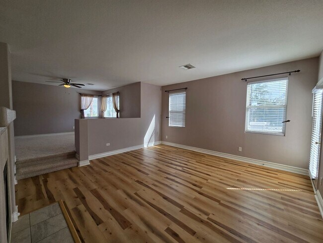 Building Photo - An Amazing NW Home! Over 3300 sq ft w/ pool & spa! Must see!