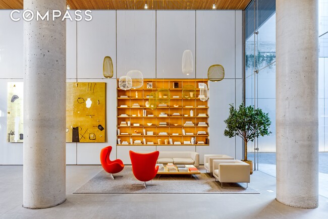 Building Photo - 565 Broome St