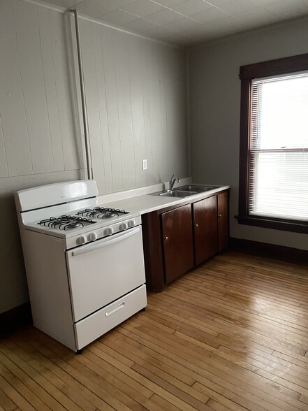 Building Photo - 1403 Williamson St