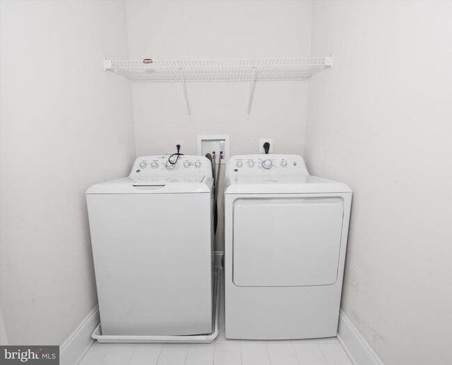 Building Photo - 519 Wheelmen St