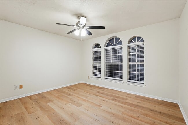 Building Photo - 14203 Torrey Forest Dr